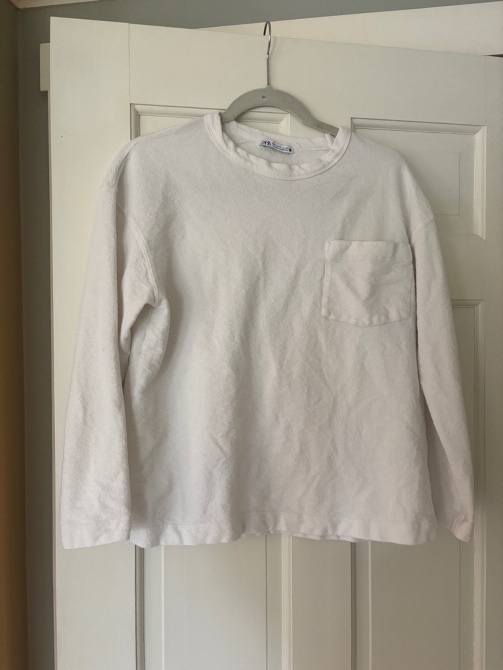 Zara White Long-Sleeve Pocket Tee